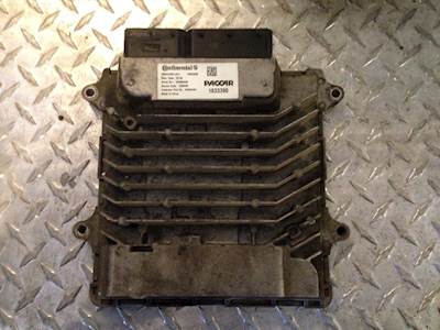 Used Peterbilt 587  After Treatment Control Module