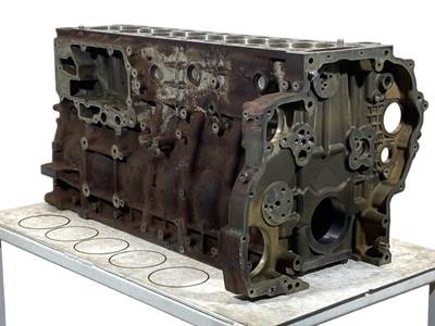 Rebuilt Detroit Diesel DD15 Engine Block