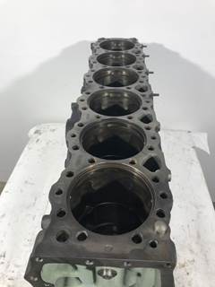 Used Detroit Diesel Series 60 DDEC V 14.0L Engine Block