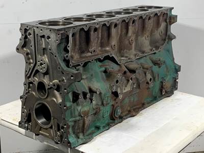 Rebuilt Volvo D13F Engine Block