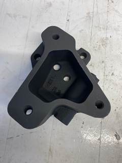 Used Cummins ISB 6.7L Refrigerant Compressor Support