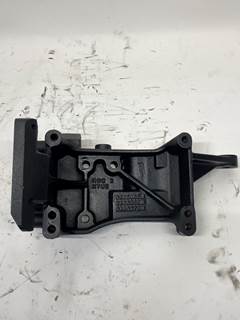 Used Cummins ISL9 Alt & Fan Bracket