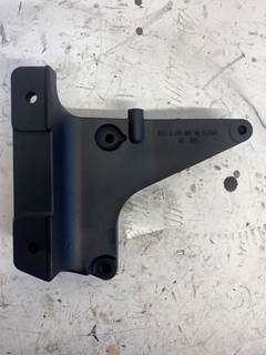 Used Detroit Diesel DD13 Air Cleaner Bracket