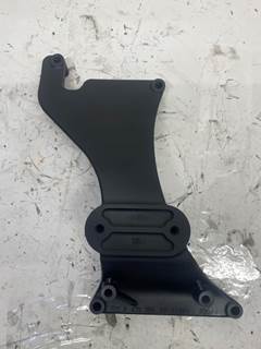 Used Detroit Diesel DD13 Engine Bracket