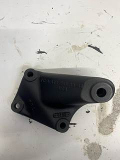 Used Detroit Diesel DD13 Radiator Support