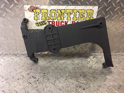 Used Detroit Diesel DD15 Support Bracket