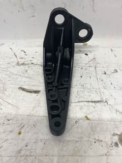 Used Detroit Diesel DD15 Engine Bracket