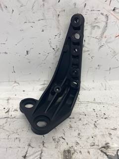Used Detroit Diesel DD15 Intake Bracket