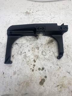 Used Detroit Diesel DD15 Air Filter Bracket