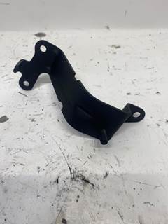 Used Detroit Diesel DD15 Fuel Filter Bracket