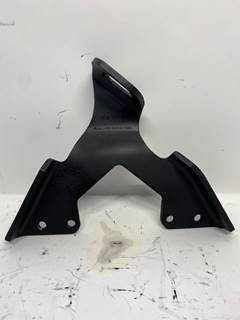 Used Detroit Diesel DD15 Front Lifting Bracket