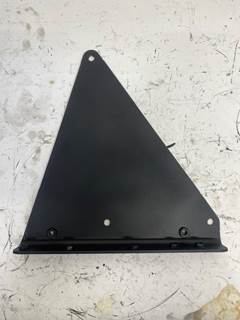 Used Detroit Diesel DD16 Engine Bracket