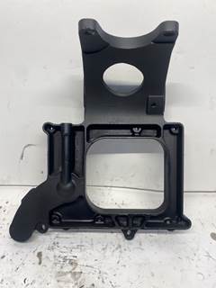 Used International Maxxforce 13 Crankcase Breather Bracket