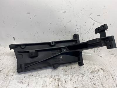 Used Paccar MX13 Valve Engine Bracket