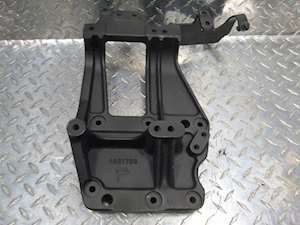 Used Paccar MX13 Alternator Bracket