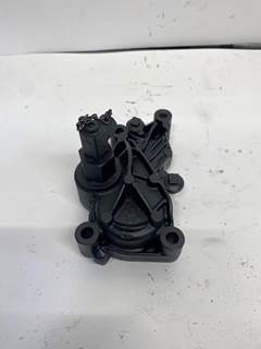 Used Detroit Diesel DD13 Oil Filter Cover