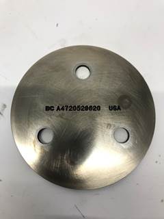 Used Detroit Diesel DD15 Idler Gear Retainer