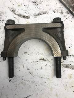 Used Detroit Diesel DD13 Main Caps With Bolts