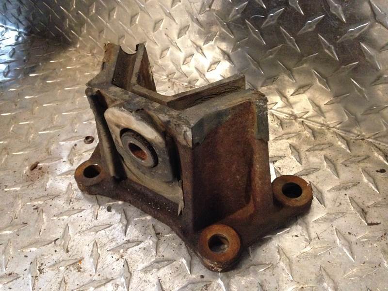 2005 Used International DT466 RH Engine Mount For Sale Dorr, MI 3532953C2