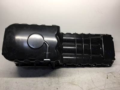 New Detroit Diesel DD13 Oil Pan