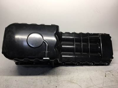 New Detroit Diesel DD13 Oil Pan