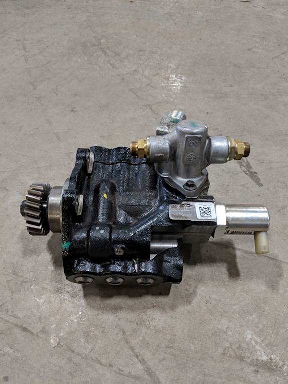 NTO International DT466 EGR High Pressure Oil Pump (Cast Iron) For Sale