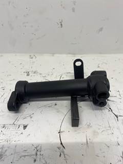 Used Paccar MX13 Water Transfer Tube