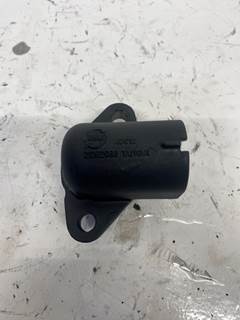 Used Volvo D11H Oil Filter Housing Connector