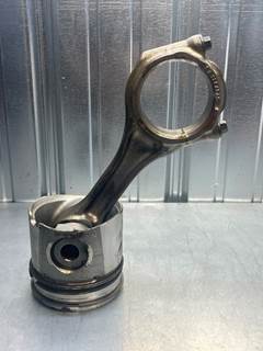 Used Cummins ISB 6.7L DEF Connecting Rod w/ Piston