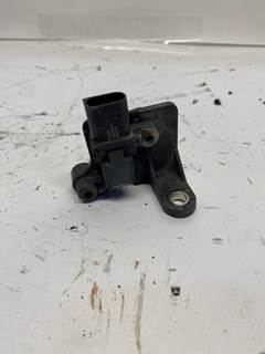 Used Paccar MX13 Sensor Bracket