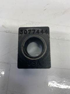 Used Cummins M11 rocker shaft hold down