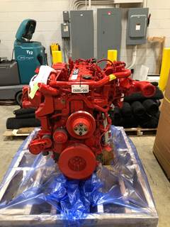 New Cummins B6.7 Engine