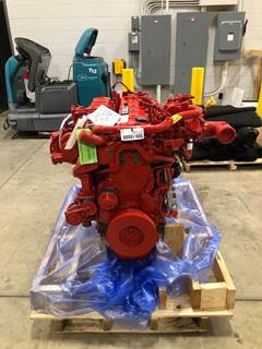 New Cummins B6.7 Engine