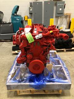 New Cummins B6.7 Engine