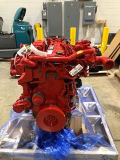 New Cummins B6.7 Engine
