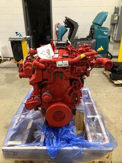 New Cummins B6.7 Engine