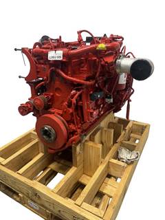 New Cummins B6.7 Engine