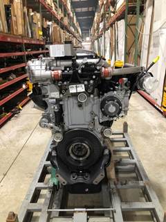 New Detroit Diesel DD13 Engine