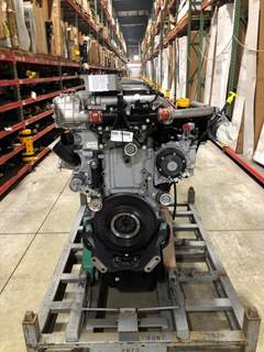 New Detroit Diesel DD13 Engine