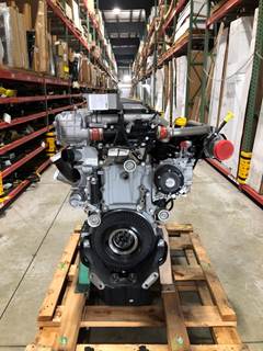 New Detroit Diesel DD13 Engine