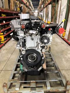 New Detroit Diesel DD13 Engine