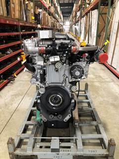 New Detroit Diesel DD13 Engine