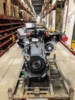 New Detroit Diesel DD13 Engine