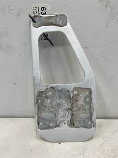 Used Freightliner Exhaust Bracket