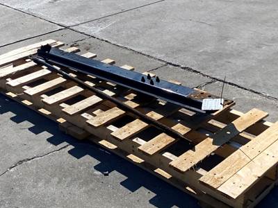 Used Freightliner CST 120 Bracket, Exhaust Stack