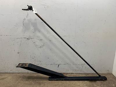 Used Volvo VNL Exhaust Stack Bracket