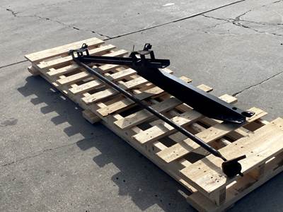 Used Volvo VNL Gen 2 Bracket, Exhaust Stack