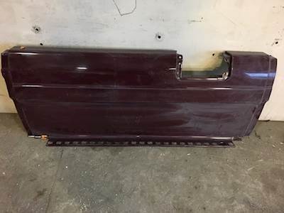 NTO Freightliner Cascadia RH Center Fairing