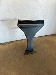 Used Freightliner Cascadia 126 LH Center Tandem Fairing