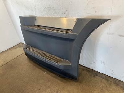 Used Freightliner Cascadia 126 RH Front Fairing